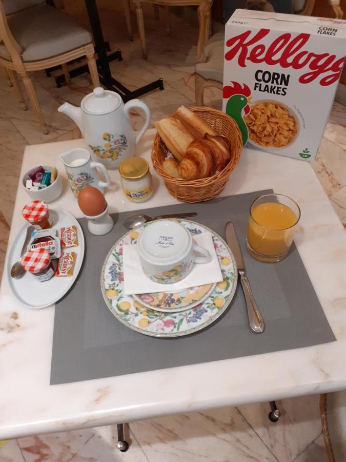 Hotel La Sanguine باريس المظهر الخارجي الصورة